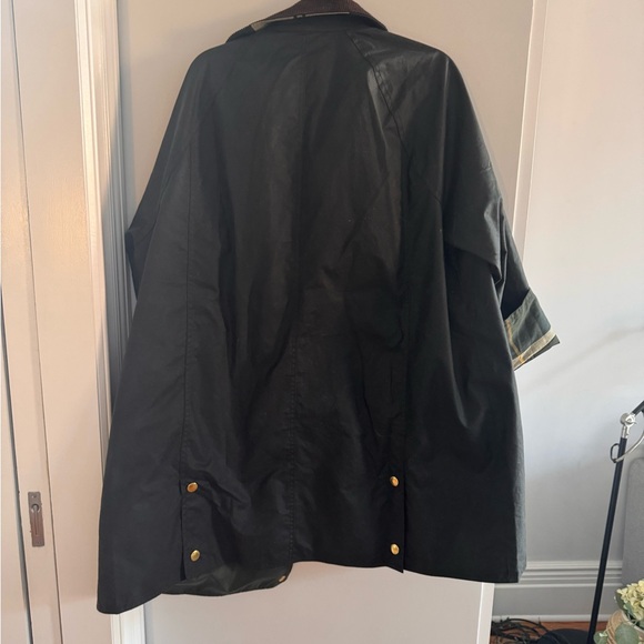 Barbour Long Beadnell (Olive) - Picture 5 of 5